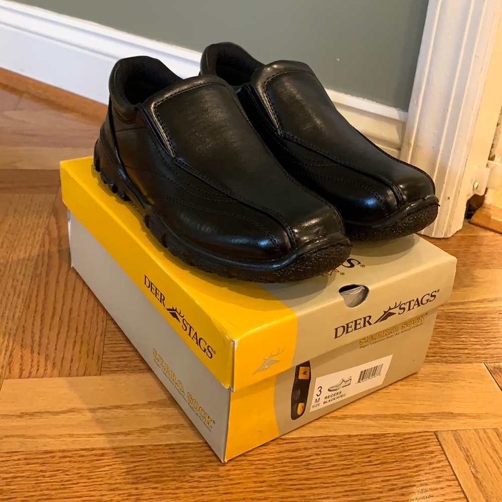 Deer Stags black slip-on loafers